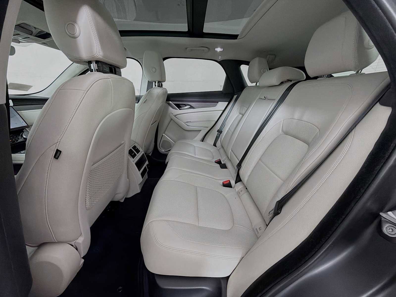 Used 2022 Jaguar F-PACE S AWD/4WD image 22