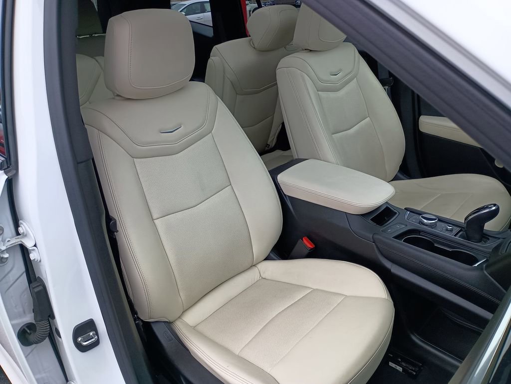 Used 2021 Cadillac XT6 Sport image 32