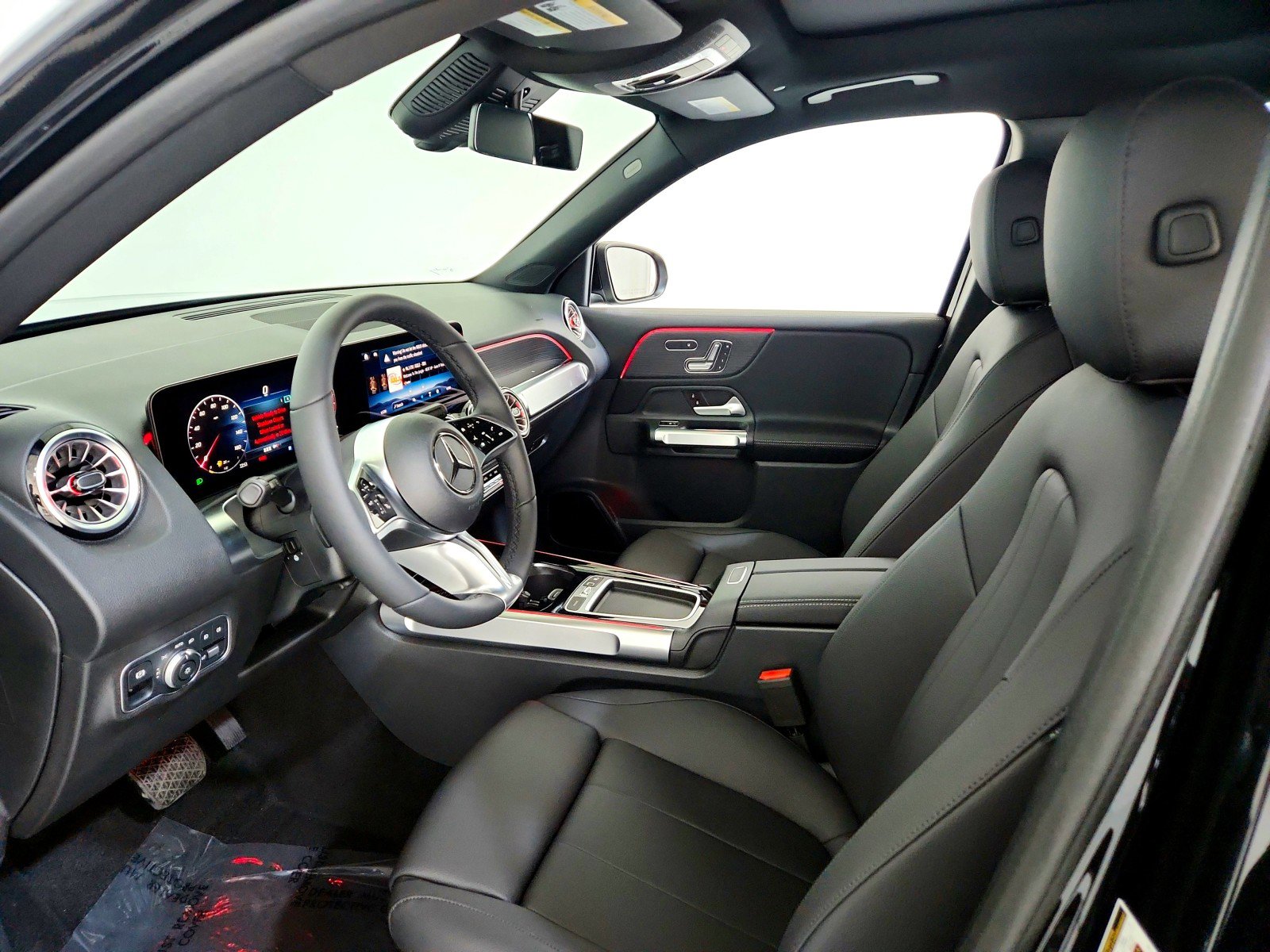 Certified 2026 Mercedes-Benz GLB 250 image 11