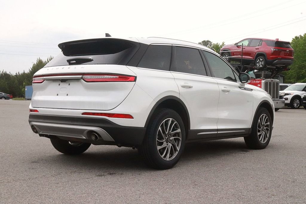 Used 2022 Lincoln Corsair FWD w/ Equipment Group 101A image 7