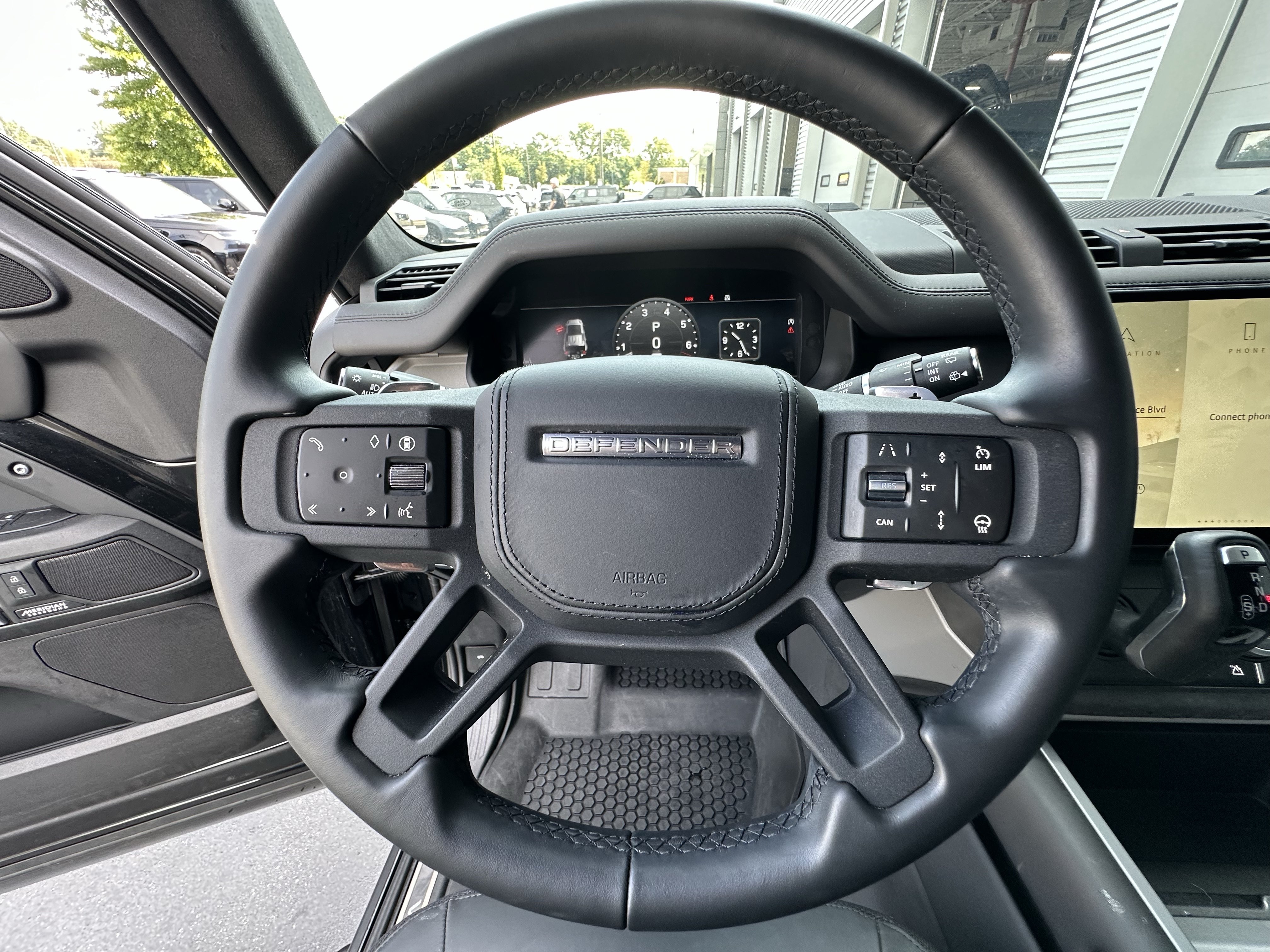 Used 2026 Land Rover Defender 110 V8 AWD/4WD image 18