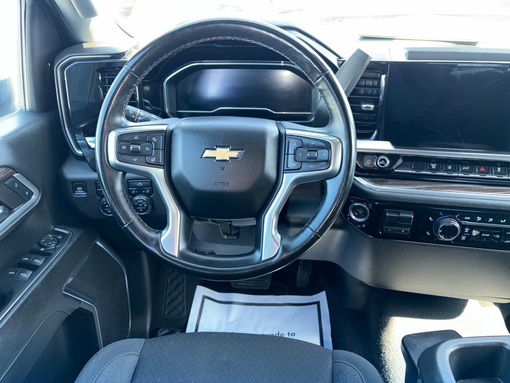 Used 2024 Chevrolet Silverado 2500 LT w/ Convenience Package image 23