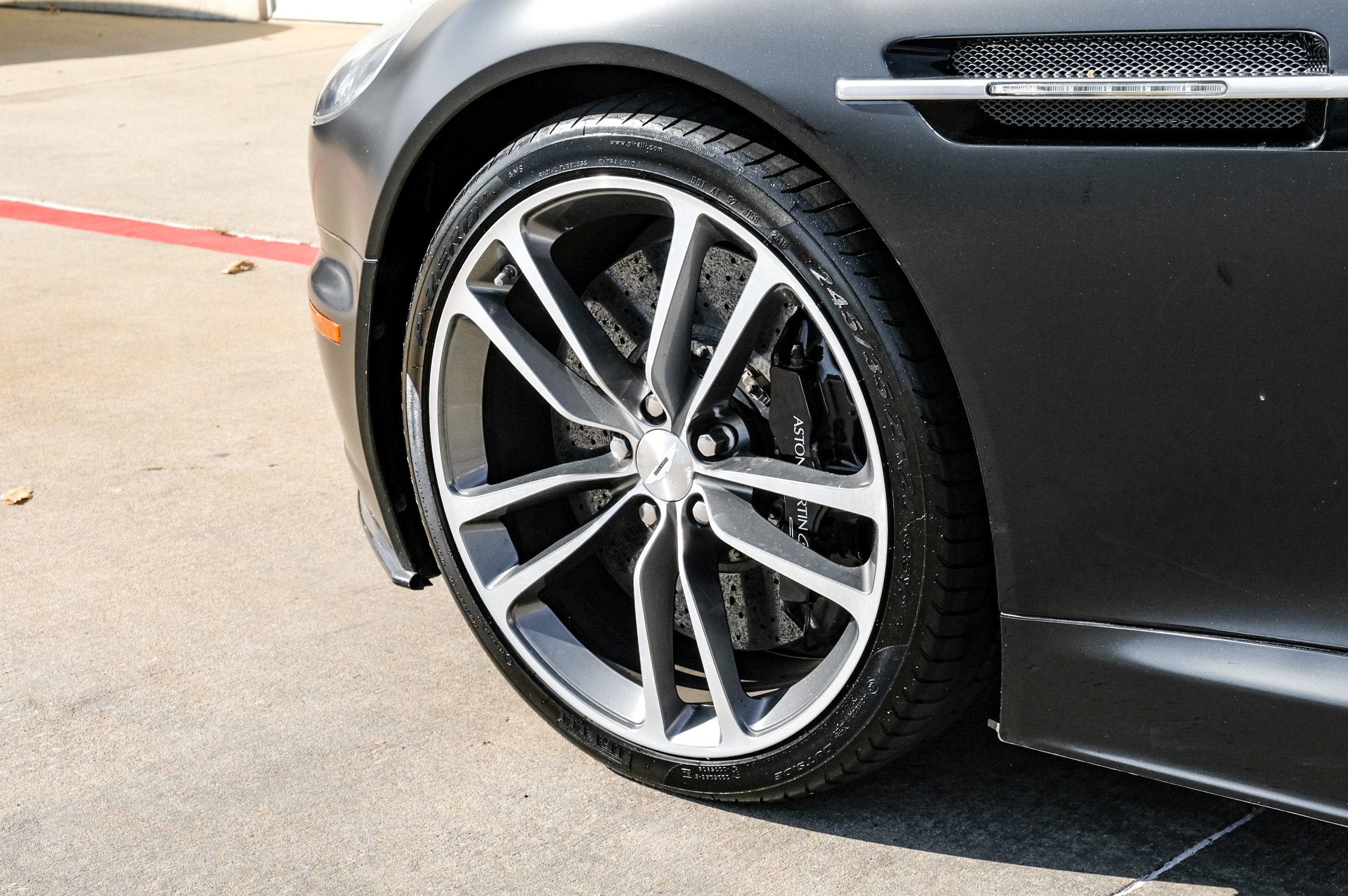 Used 2010 Aston Martin DBS Base image 41