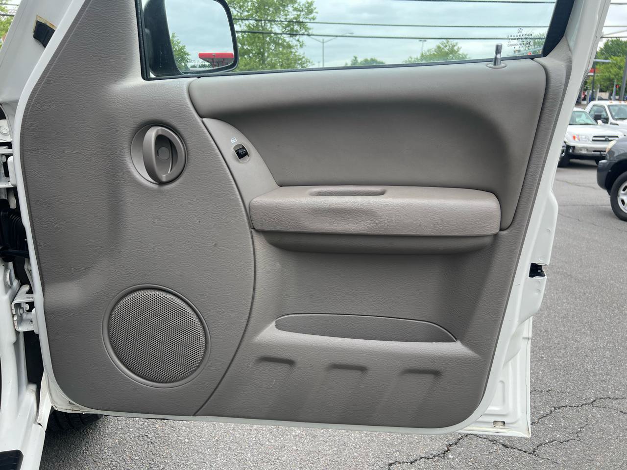 Used 2004 Jeep Liberty Sport w/ PWR Convenience Group AWD/4WD image 22