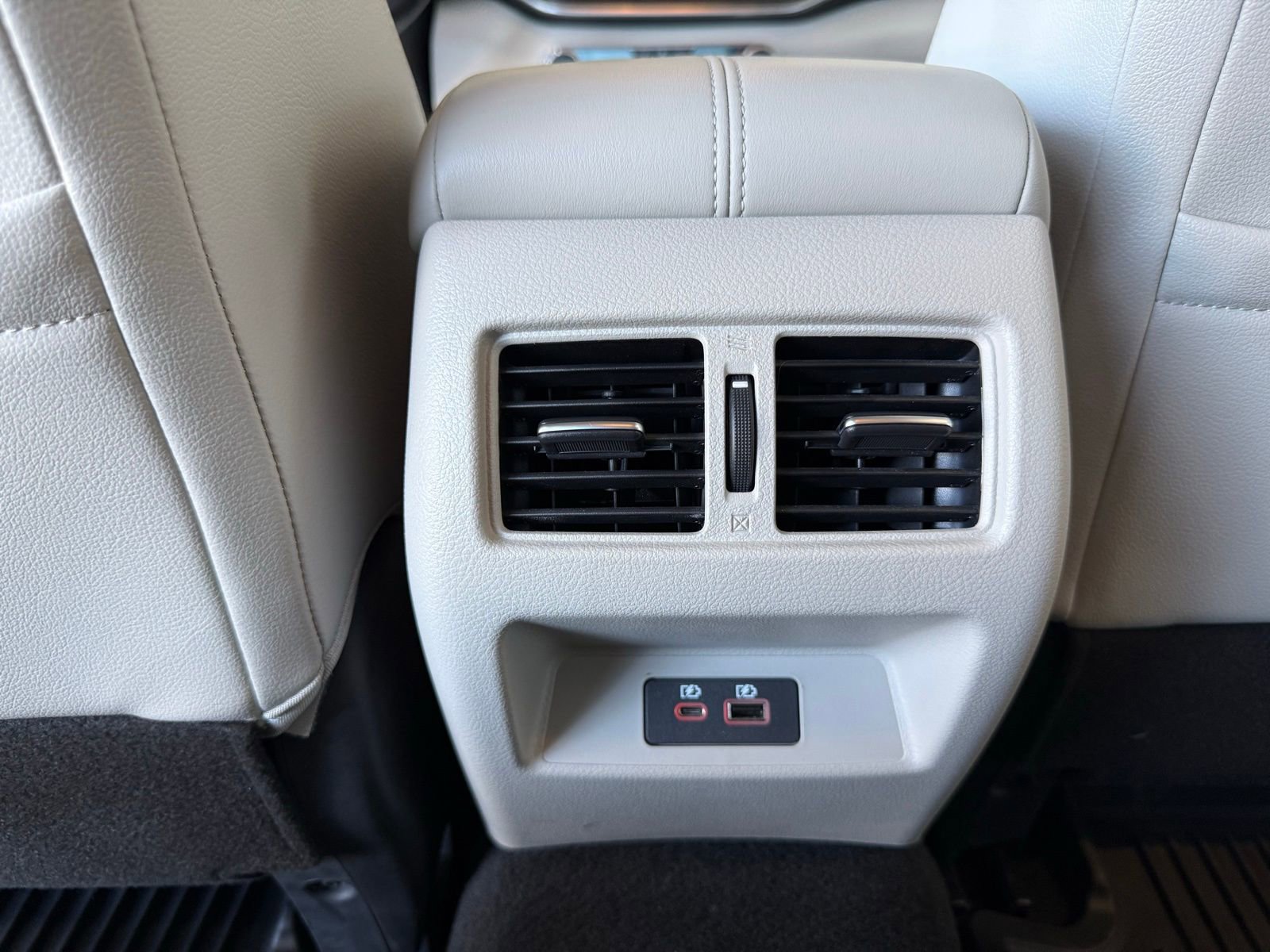 Used 2019 Nissan Altima 2.5 Platinum FWD image 36