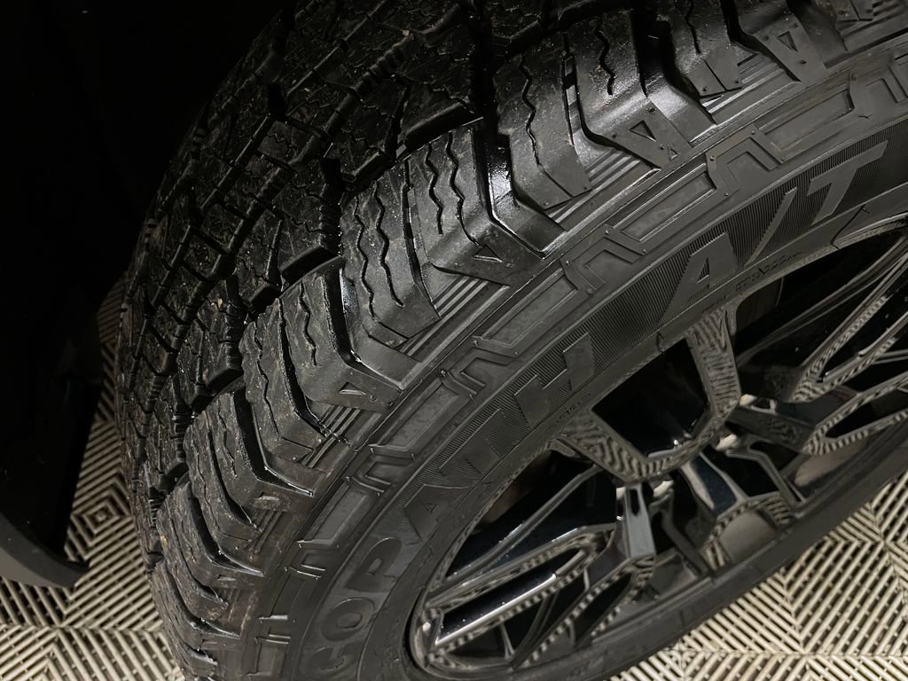 Used 2020 GMC Sierra 1500 Elevation w/ Elevation Value Package image 47