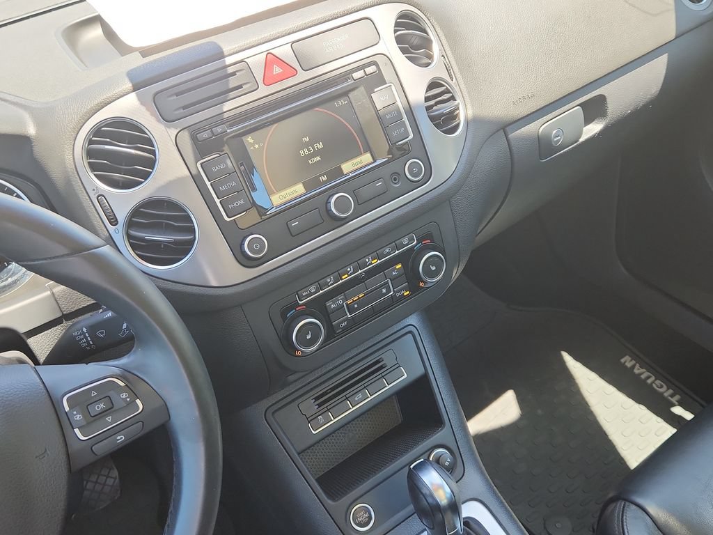 Used 2011 Volkswagen Tiguan S AWD/4WD image 14