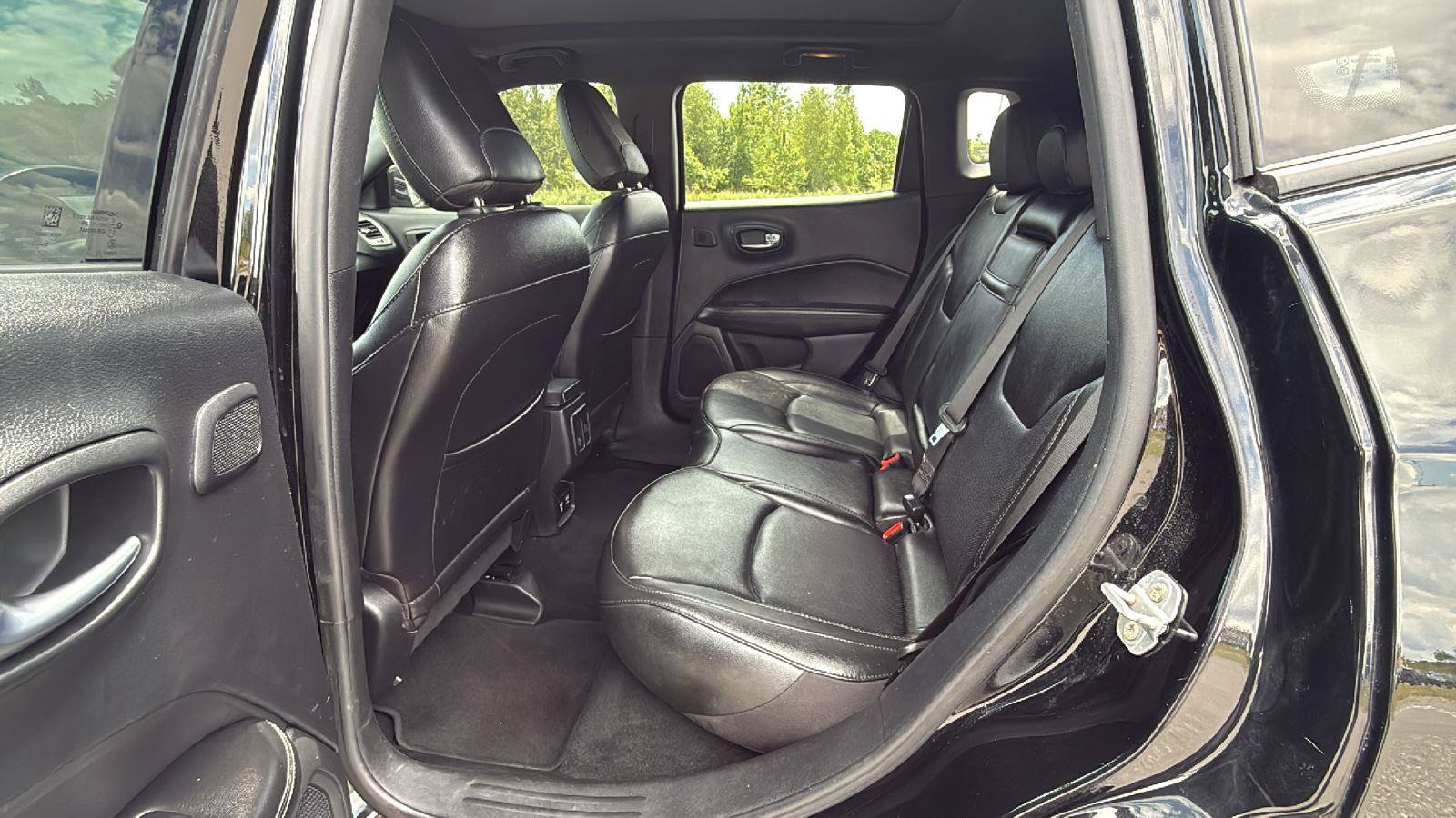 Used 2020 Jeep Compass High Altitude AWD/4WD image 24