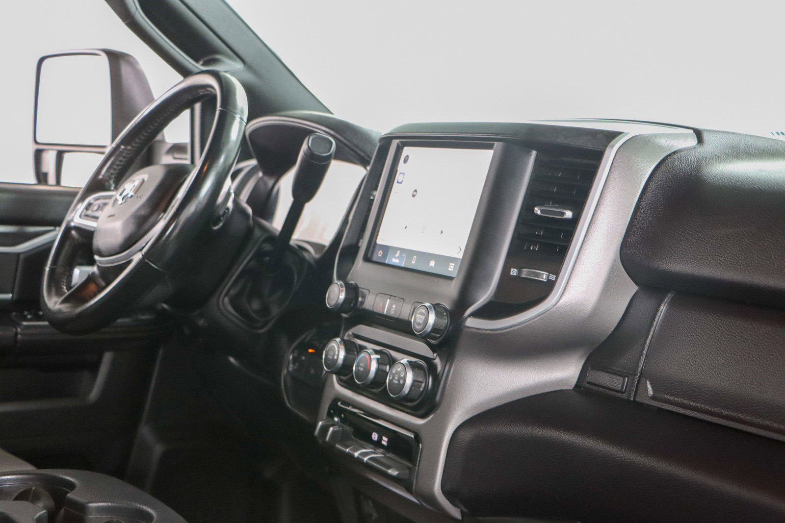 Used 2024 RAM 2500 Big Horn image 27