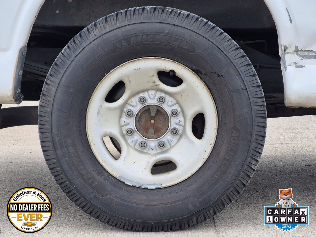 Used 2013 Chevrolet Express 2500 RWD image 21