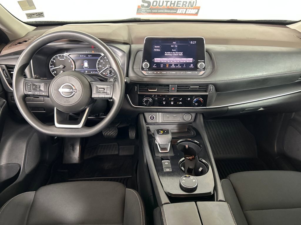 Used 2023 Nissan Rogue S image 18