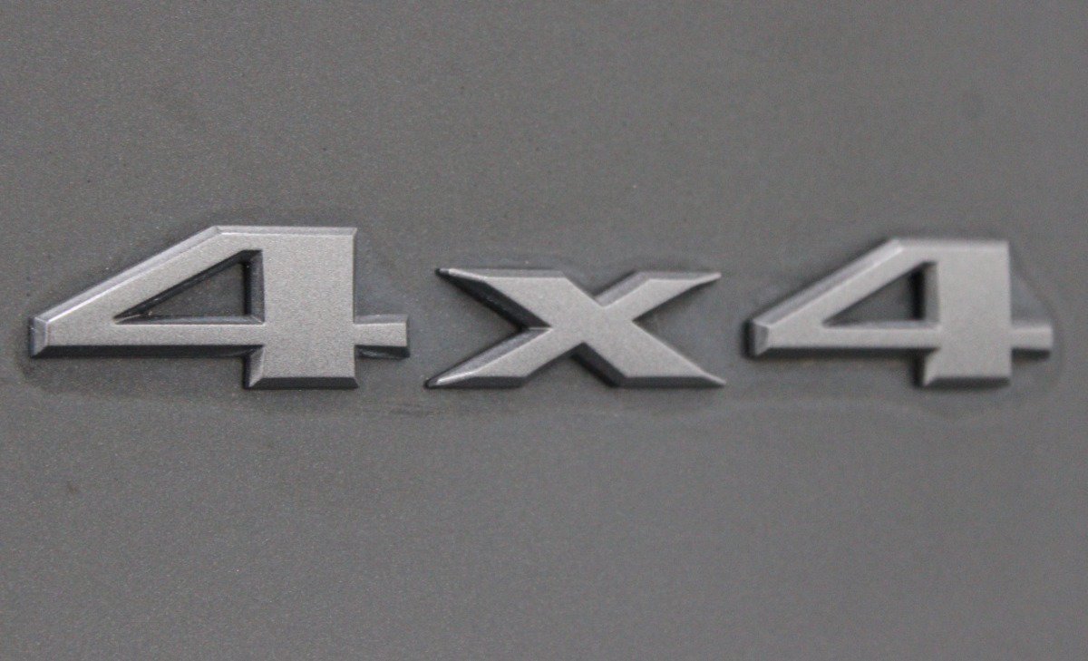 Used 2015 Jeep Cherokee Trailhawk AWD/4WD image 33
