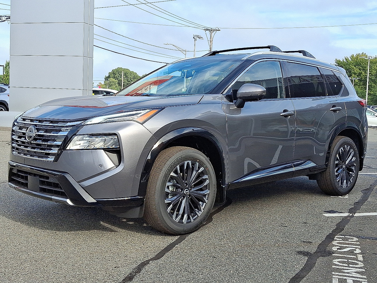 New 2026 Nissan Rogue Platinum w/ Platinum Premium Package image 2