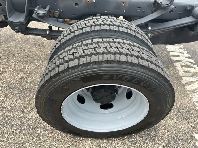 Certified 2024 Ford F550 2WD Crew Cab Super Duty image 8