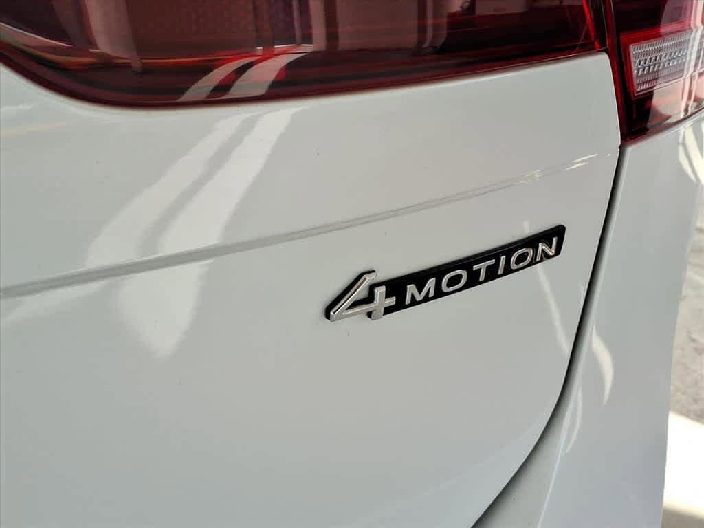 Used 2022 Volkswagen Tiguan SEL R-Line AWD/4WD image 18