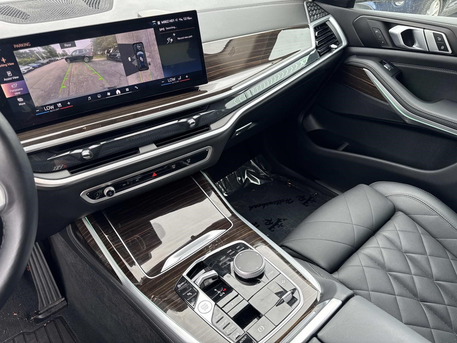 Certified 2024 BMW X7 xDrive40i AWD/4WD image 27
