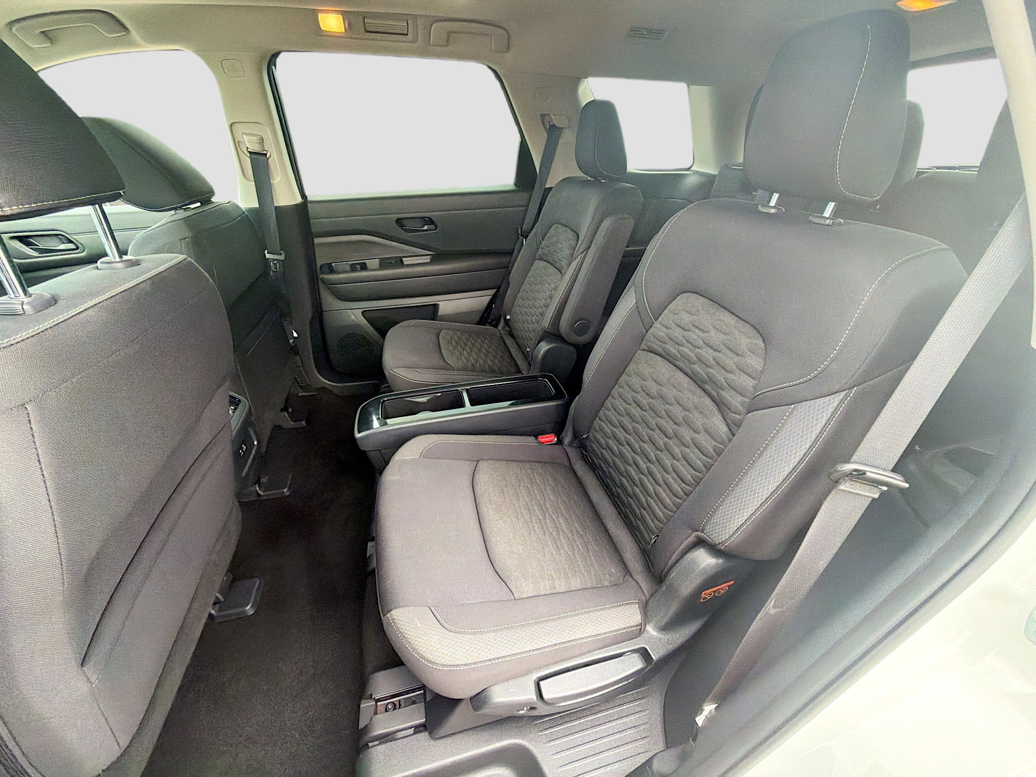 Used 2023 Nissan Pathfinder SV w/ SV Premium Package AWD/4WD image 29