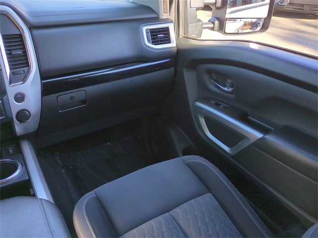 Used 2021 Nissan Titan SV w/ SV Convenience Package image 17