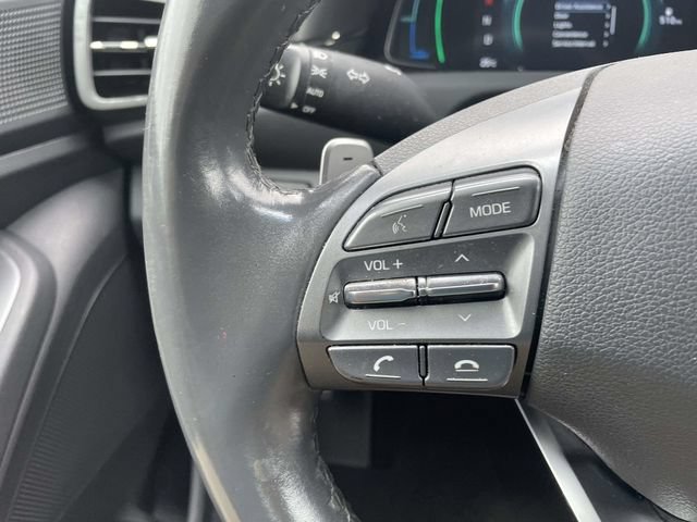Used 2020 Hyundai Ioniq SE FWD image 21