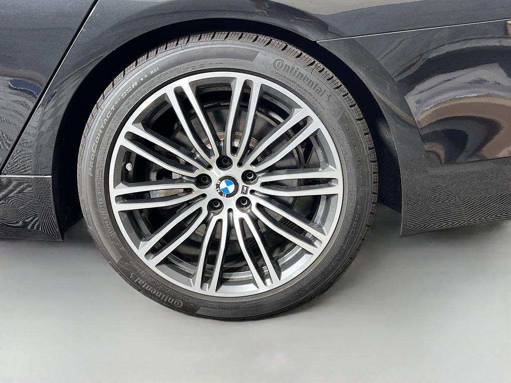 Used 2017 BMW 540i xDrive AWD/4WD image 37