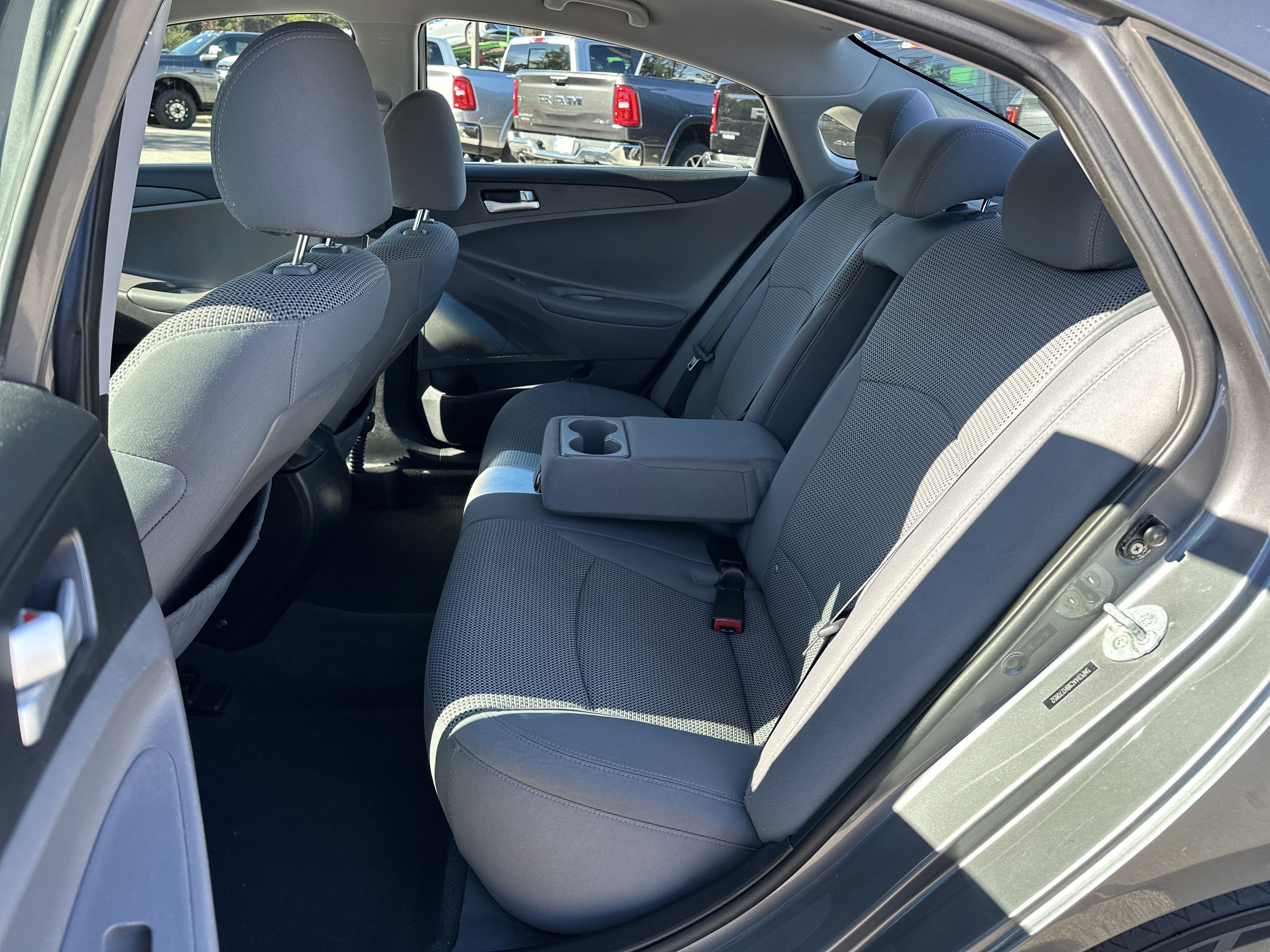 Used 2011 Hyundai Sonata GLS image 19