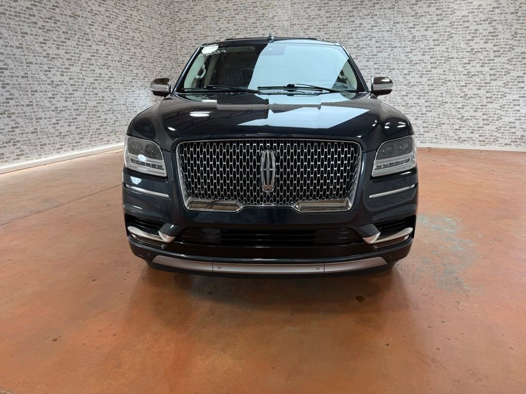 Used 2021 Lincoln Navigator Black Label w/ Cargo Convenience Package image 2