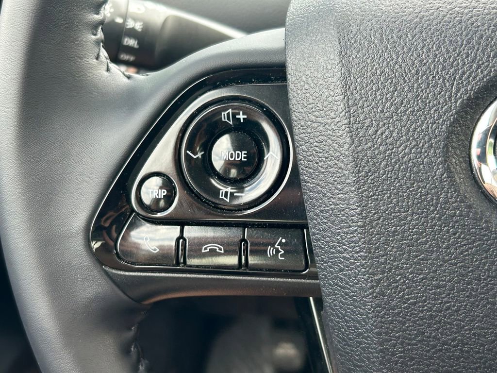 Used 2022 Toyota Prius Prime LE FWD image 34