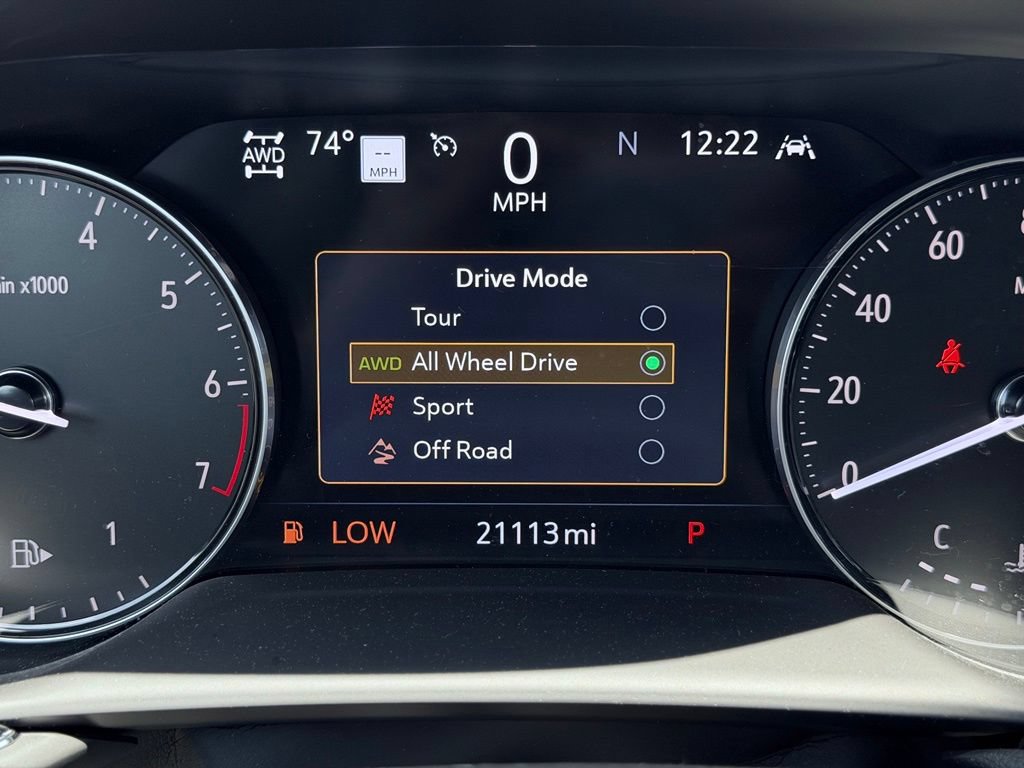 Used 2022 Buick Envision Avenir w/ Technology Package II AWD/4WD image 37