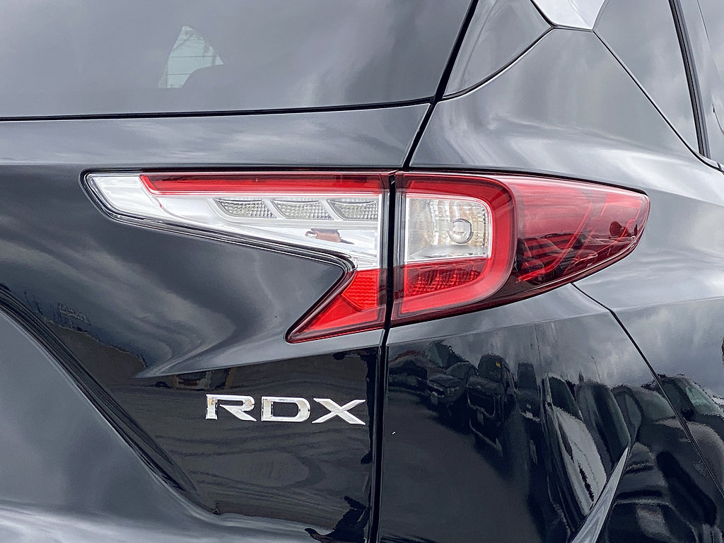 Used 2023 Acura RDX FWD w/ Technology Package image 4