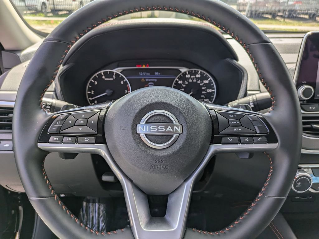 Used 2025 Nissan Altima 2.5 SR image 21