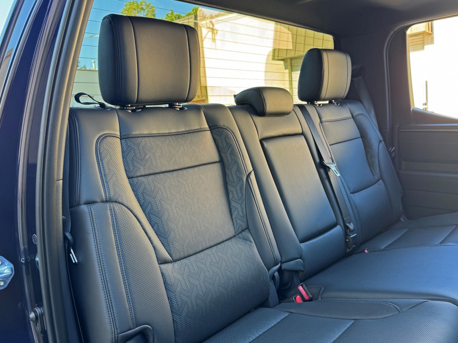 Used 2025 Toyota Tundra Limited AWD/4WD image 43