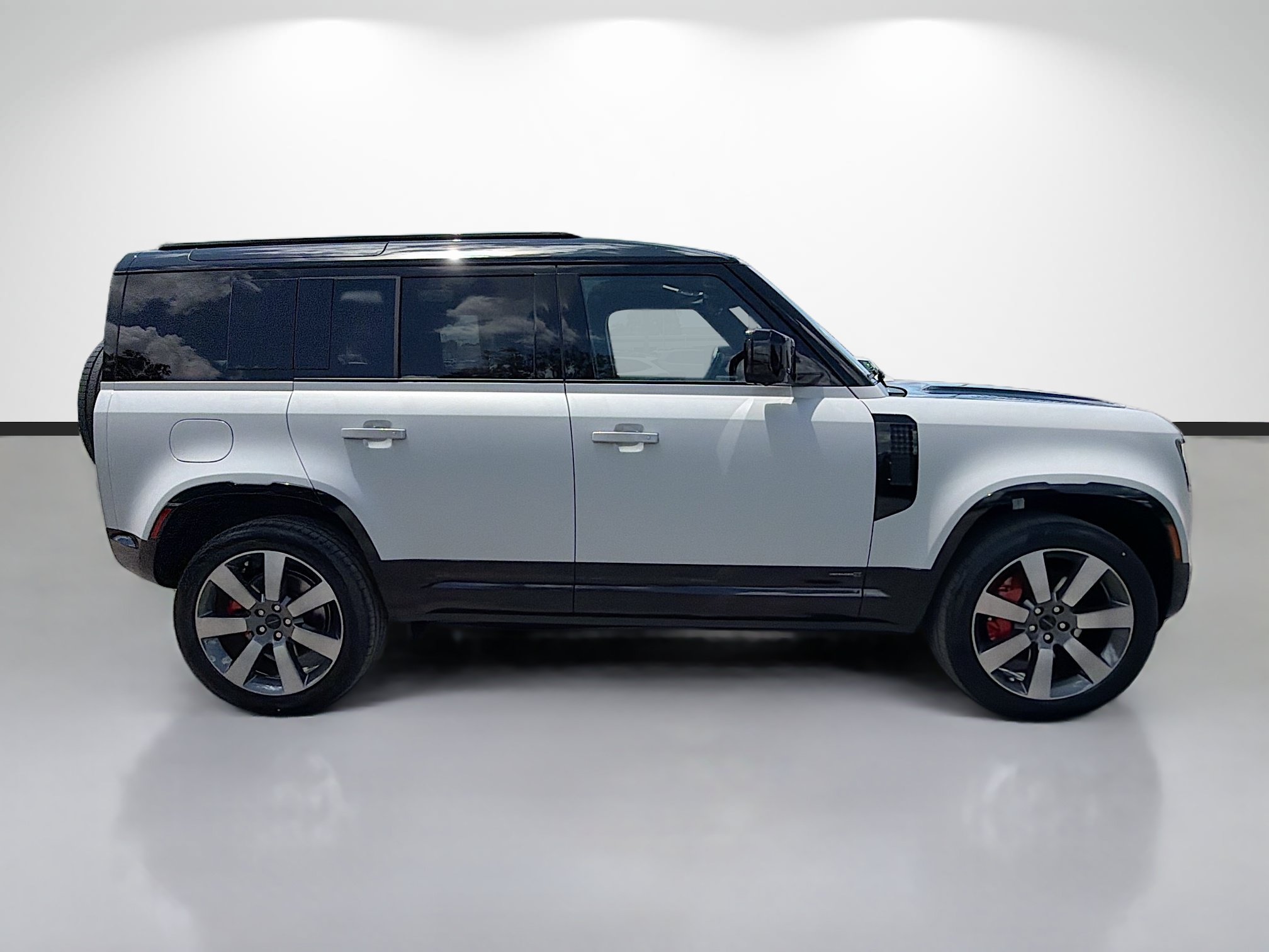 New 2026 Land Rover Defender 110 X AWD/4WD image 6
