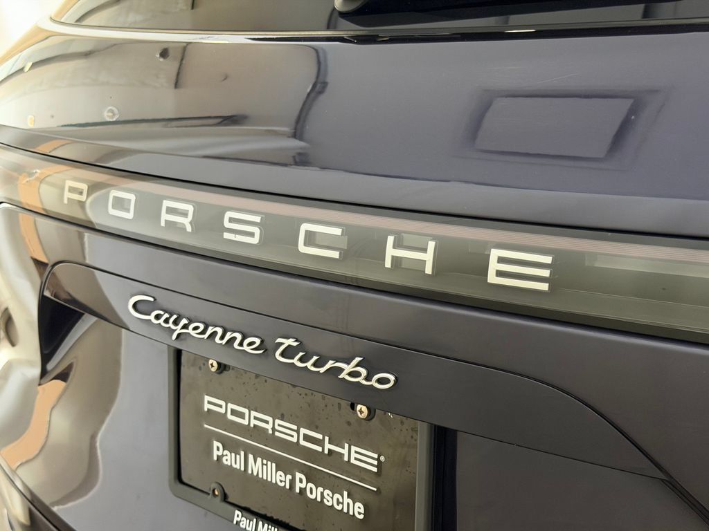 Certified 2019 Porsche Cayenne Turbo AWD/4WD image 25
