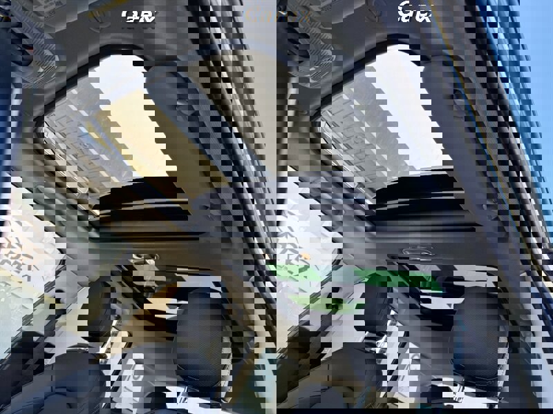 Used 2016 MINI Cooper 4-Door Hardtop image 16