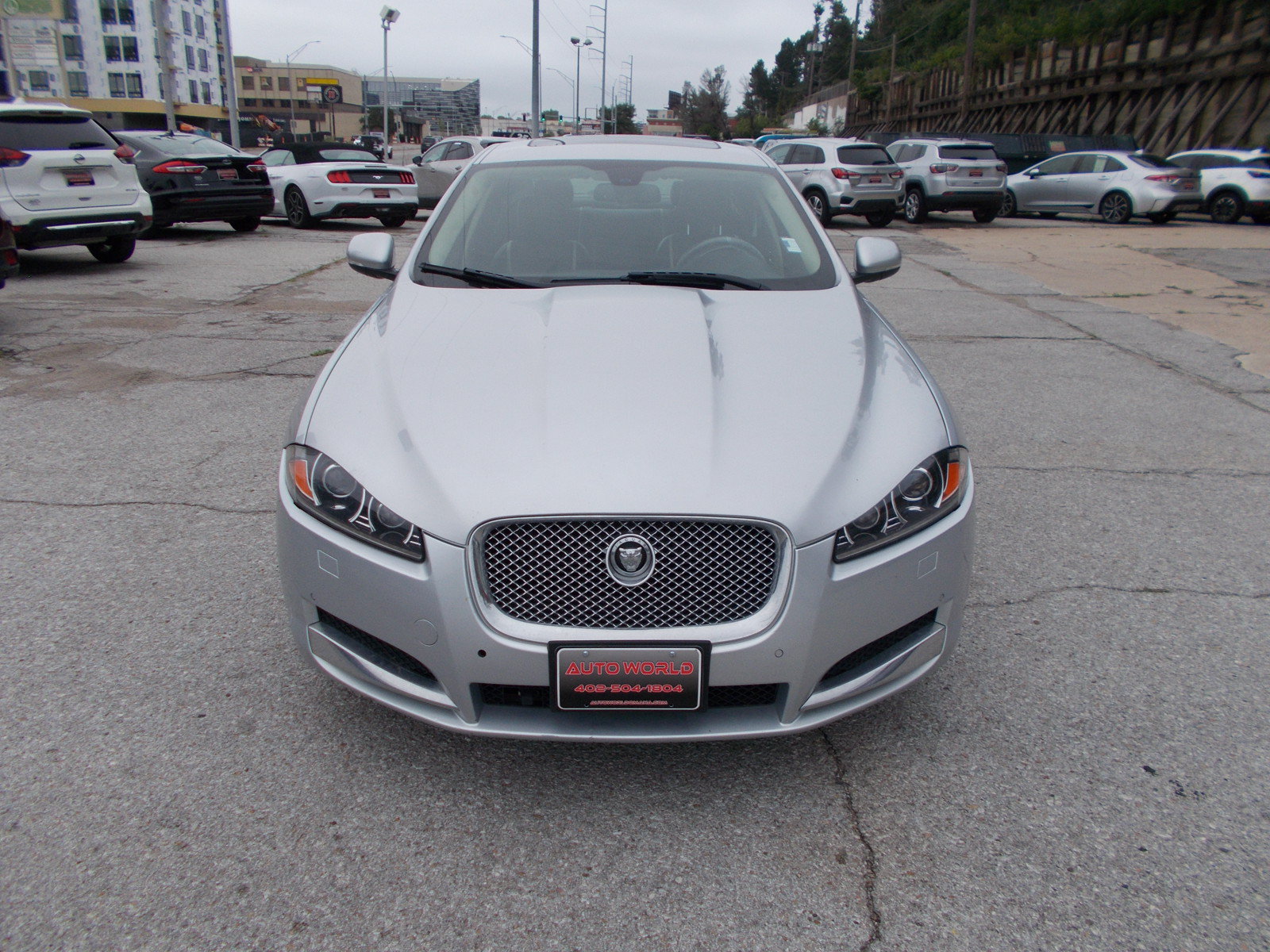 Used 2012 Jaguar XF Portfolio RWD image 2