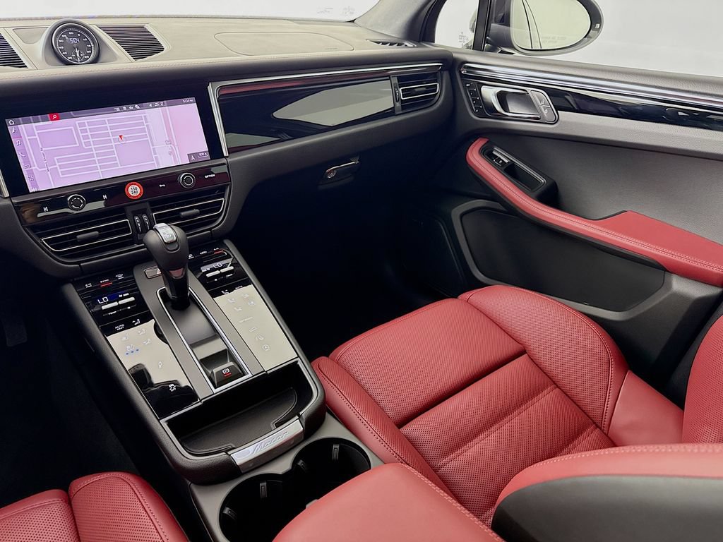 New 2026 Porsche Macan AWD/4WD image 26