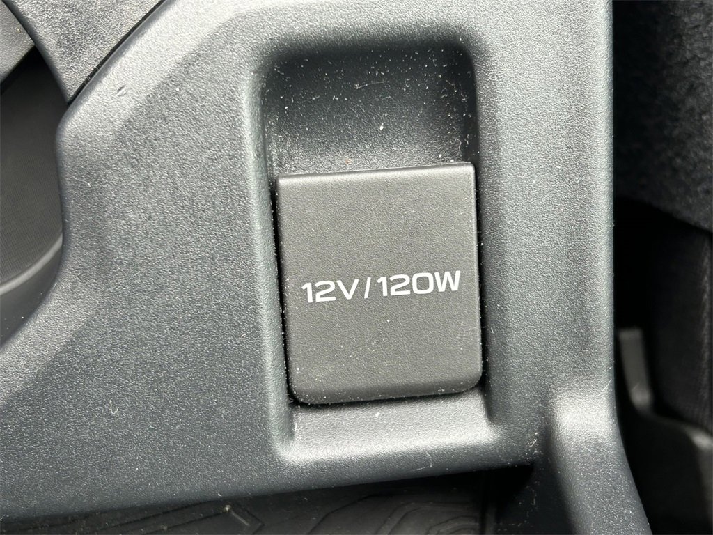 Used 2025 Subaru Forester Touring image 33