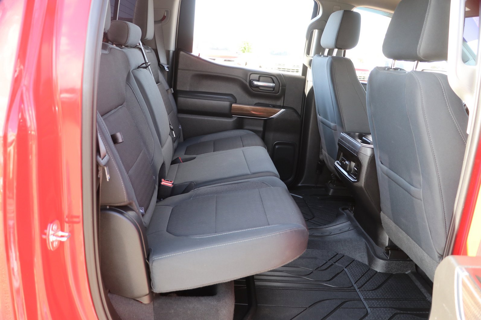 Used 2019 Chevrolet Silverado 1500 LT Trail Boss image 31