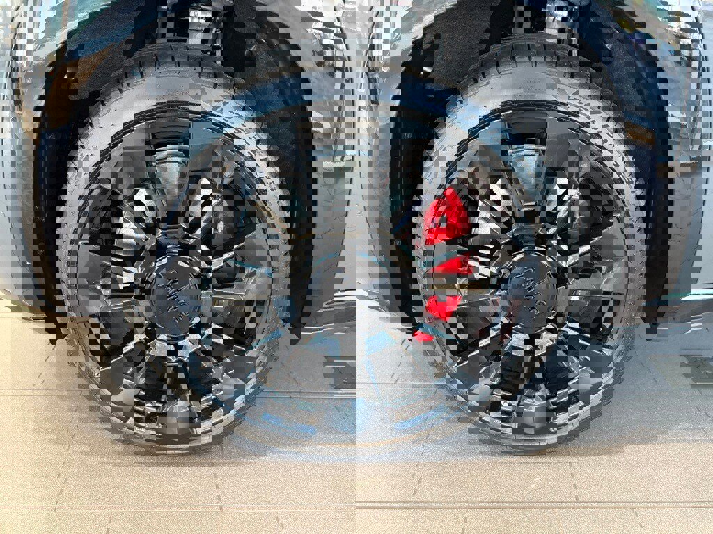 New 2026 BMW XM Label Red image 5