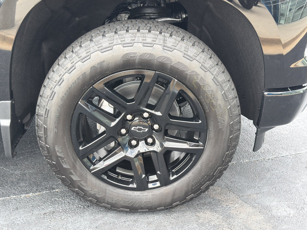 New 2026 Chevrolet Silverado 1500 Custom w/ Turbomax Blackout Package AWD/4WD image 34