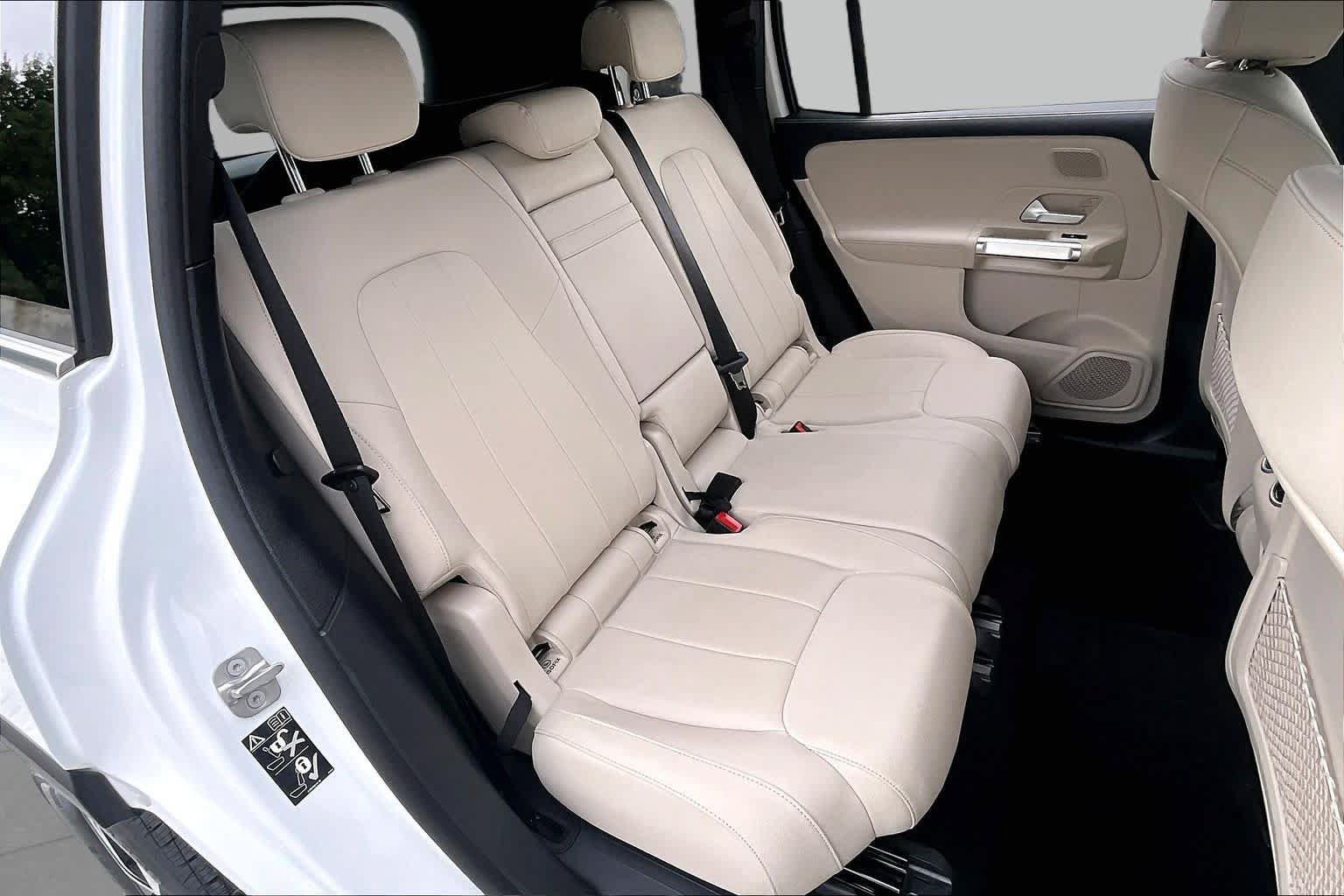 Used 2025 Mercedes-Benz GLB 250 4MATIC image 20