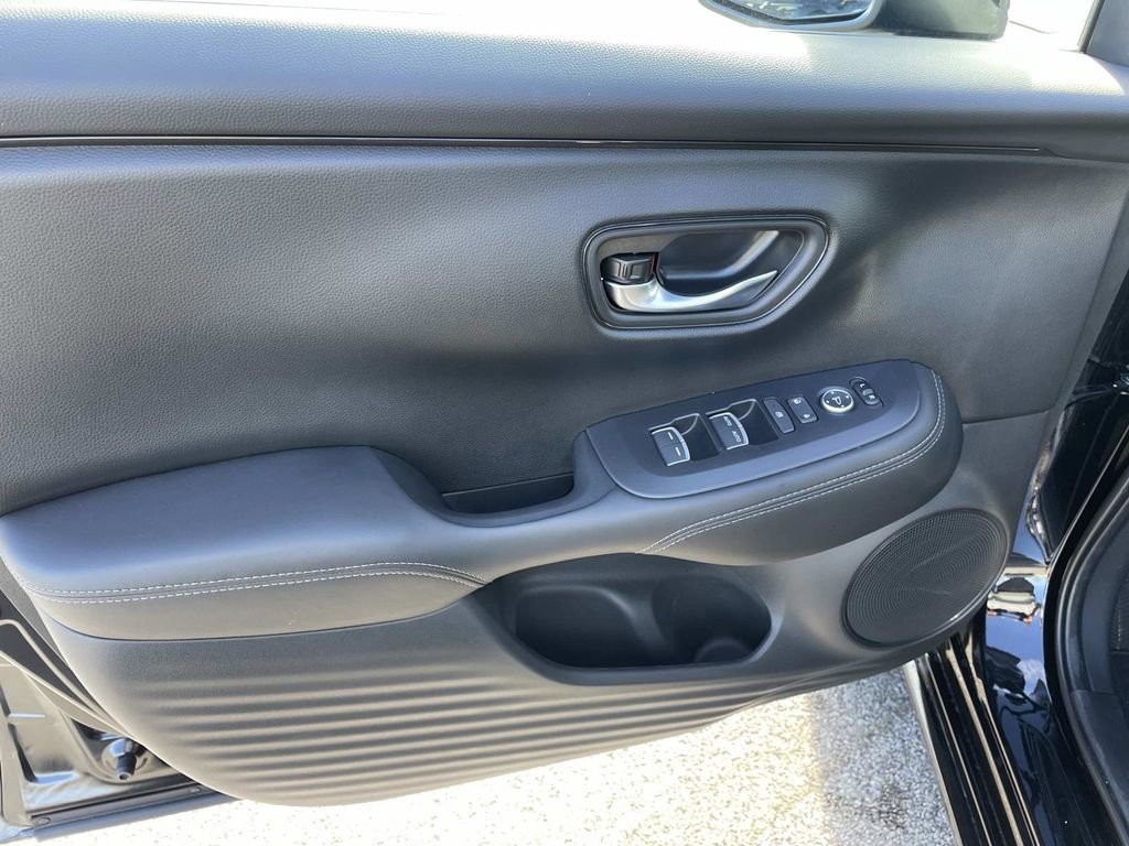 Used 2026 Honda HR-V EX-L image 14