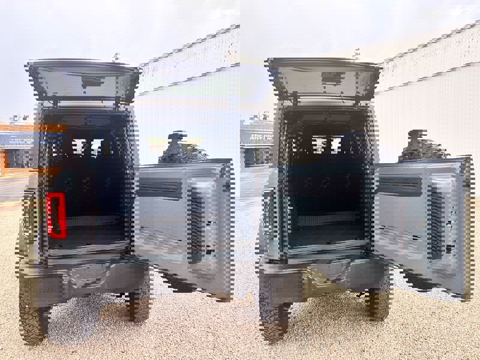 Certified 2023 Ford Bronco Big Bend w/ Sasquatch Package image 5