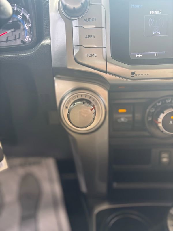 Used 2015 Toyota 4Runner SR5 Premium AWD/4WD image 26