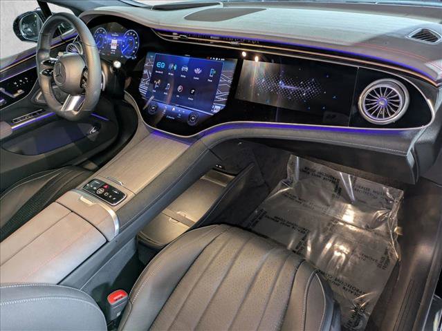 Certified 2022 Mercedes-Benz EQS 580 4MATIC Sedan image 25