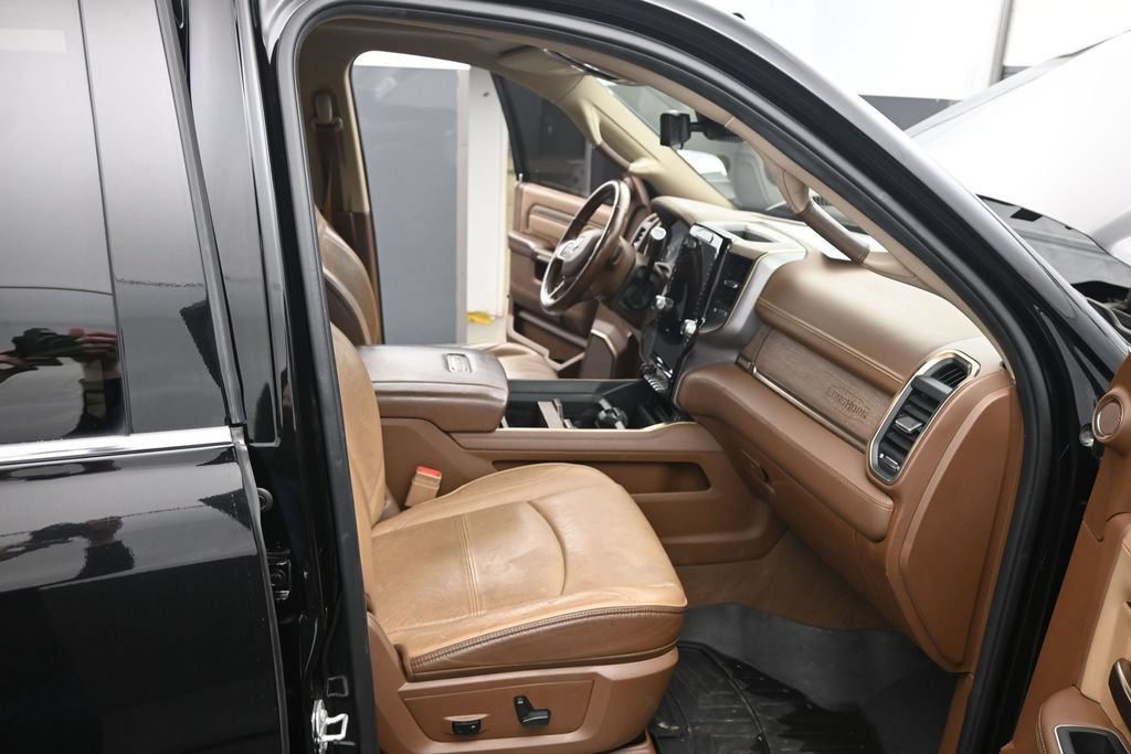 Used 2022 RAM 3500 Limited AWD/4WD image 21