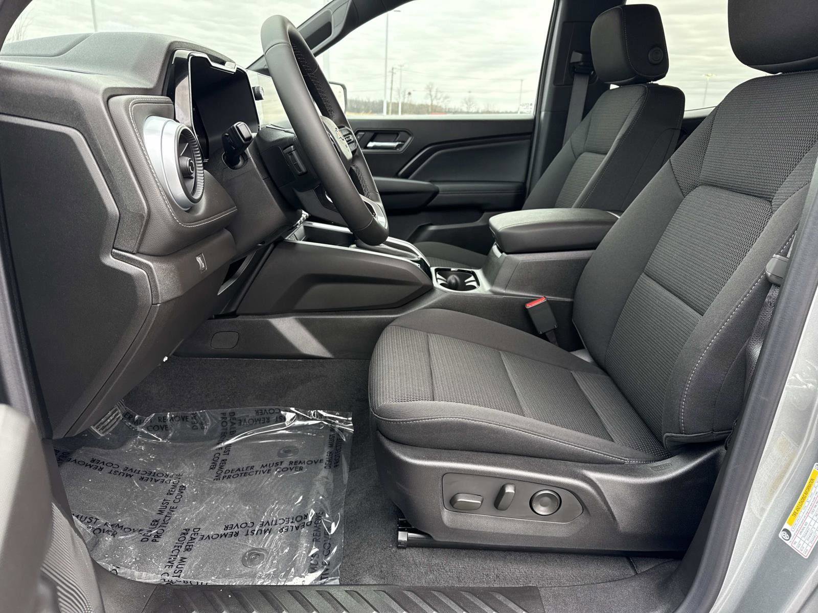 New 2026 Chevrolet Colorado LT image 9