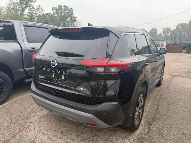 Used 2021 Nissan Rogue SV FWD image 4