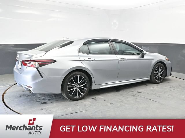 Used 2022 Toyota Camry SE FWD image 8