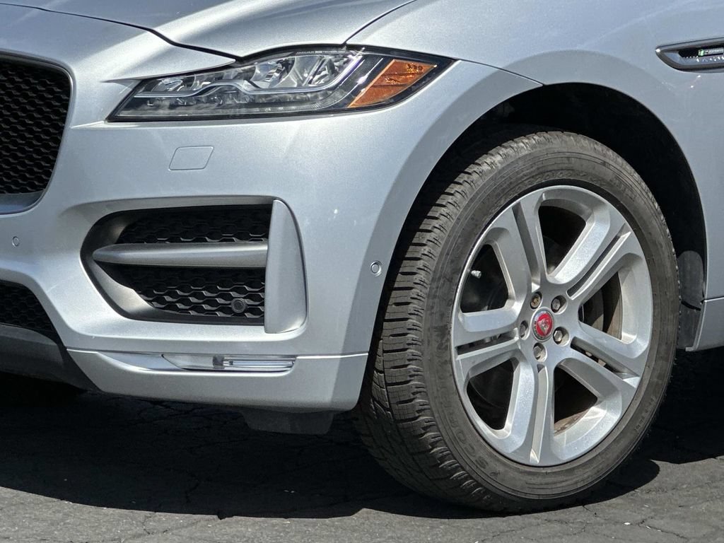 Used 2018 Jaguar F-PACE R-Sport AWD/4WD image 8